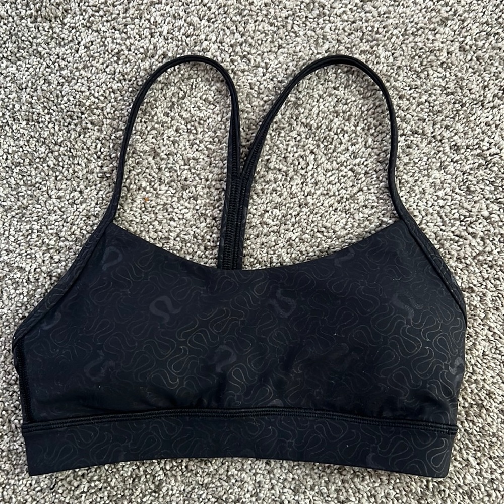 Lululemon Flow Y Nulu Bra